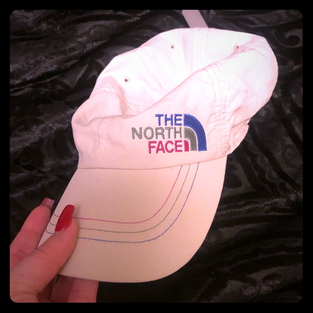 White/off white NorthFace Hat